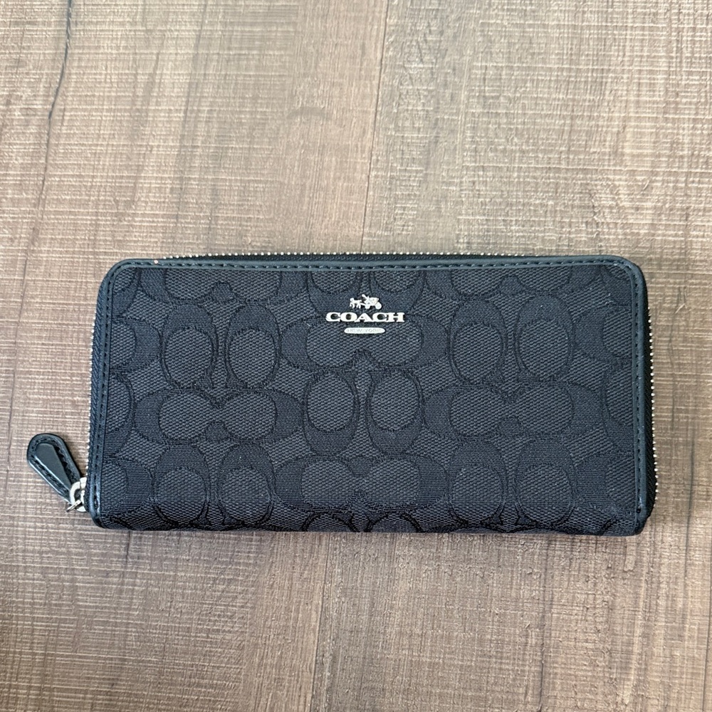 Coach Black Signature Zip Wallet